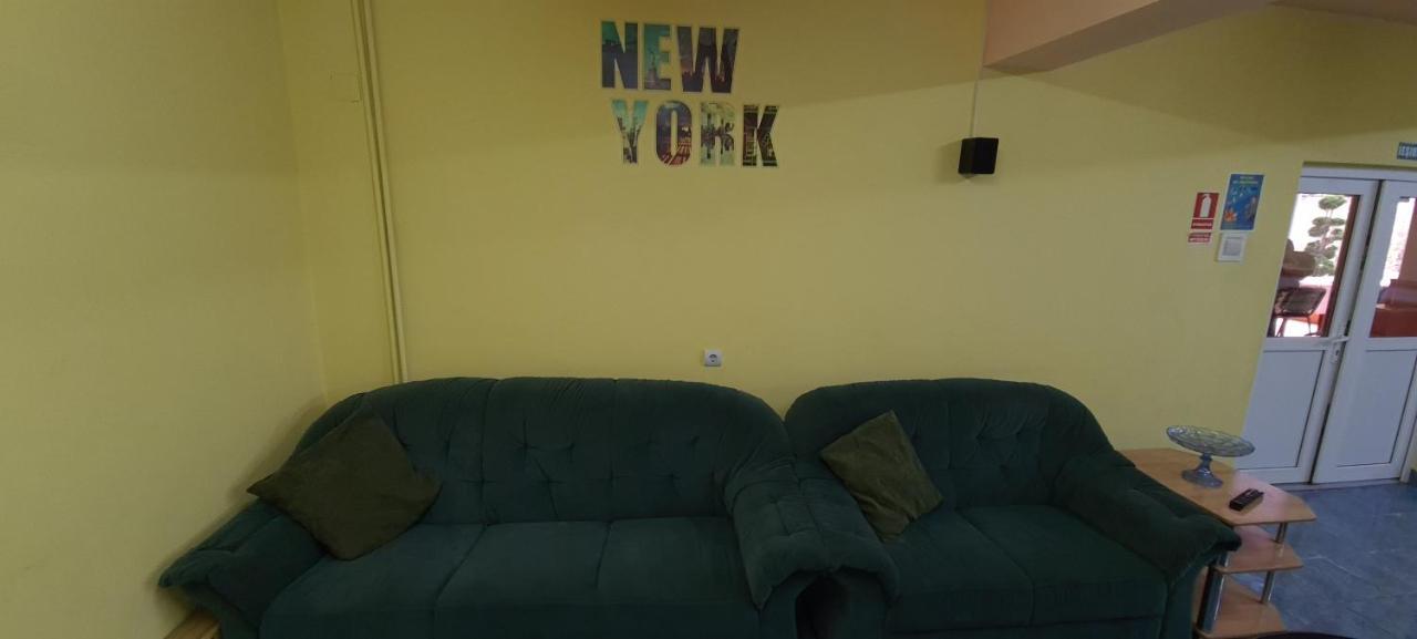 Pensiunea Aurora - Great Hostel וויניאסה מראה חיצוני תמונה