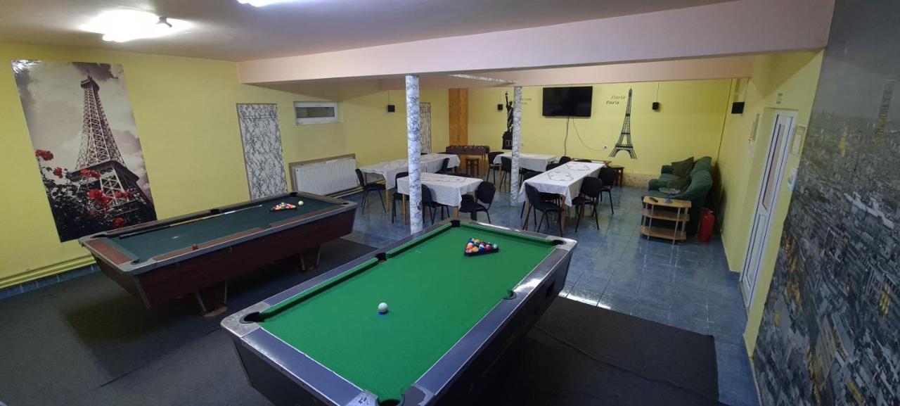 Pensiunea Aurora - Great Hostel וויניאסה מראה חיצוני תמונה