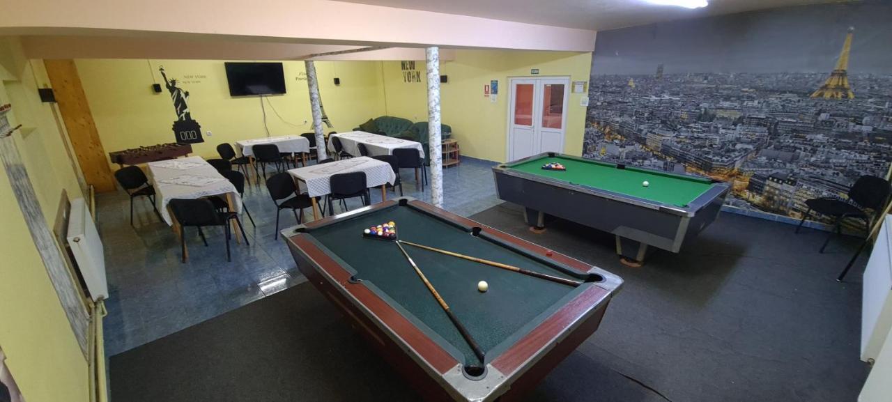 Pensiunea Aurora - Great Hostel וויניאסה מראה חיצוני תמונה